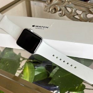 Worn Once series 3 Apple Watch